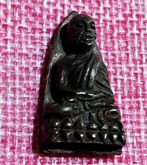 หลวงปู่ทวด หลังเตารีด รุ่นสร้างโรงพยาบาลโคกโพธิ์ รูปที่ 12