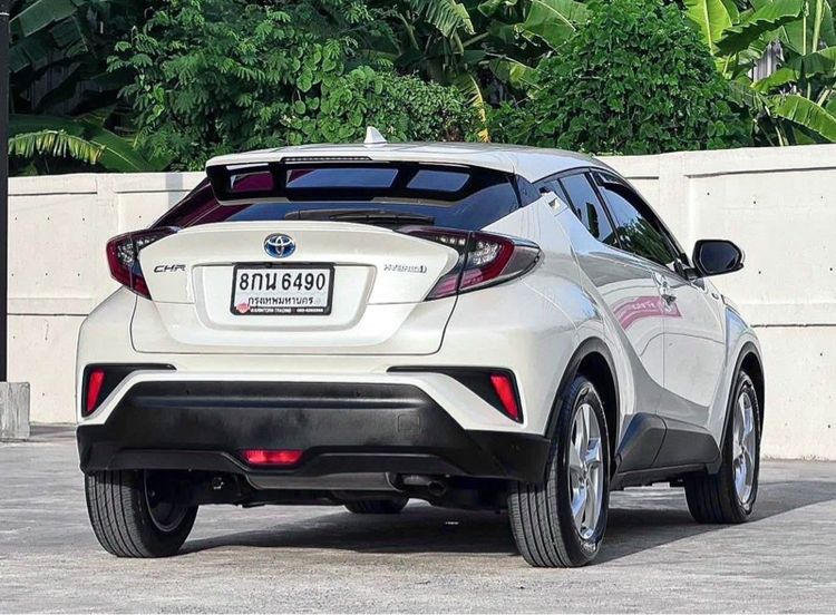 Toyota C-HR 2018 1.8 HV Hi Utility-car ไฮบริด ไม่ติดแก๊ส เกียร์อัตโนมัติ ขาว รูปที่ 4