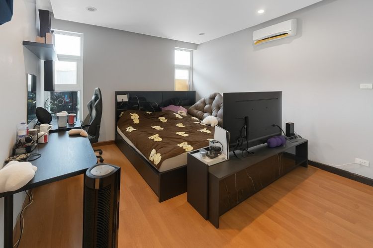 มีบางส่วน ขายบ้านเดี่ยว 2 ชั้น หมู่บ้านแกรนด์คาแนลประชาชื่น อ.ปากเกร็ด จ.นนทบุรี ทำเลดี เดินทางสะดวก ใกล้ ม.ธุรกิจบัณฑิตย์ รูปที่ 4