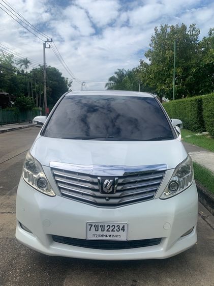 รถ Toyota Alphard 3.5 V สี ขาว