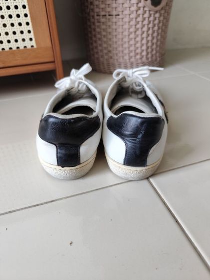 รองเท้าผ้าใบ gucci 501908 size 36ยาวด้านใน24cm มือสองขายตามสภาพขอคนรับได้กรุณาอ่านรายระเอียด รูปที่ 4