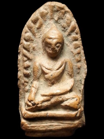 พระรอดลำพูนพิมพ์ใหญ่ครับ