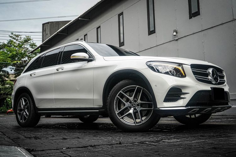 Mercedes-Benz GLC-Class 2019 GLC250d Utility-car ดีเซล เกียร์อัตโนมัติ ขาว รูปที่ 3