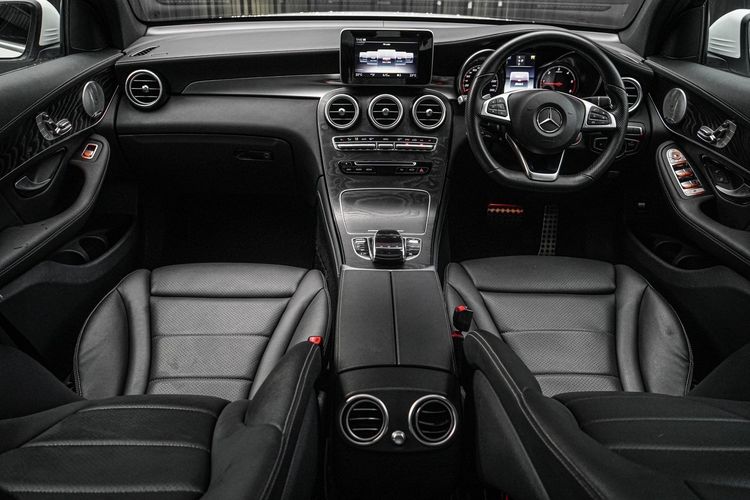 Mercedes-Benz GLC-Class 2019 GLC250d Utility-car ดีเซล เกียร์อัตโนมัติ ขาว รูปที่ 4