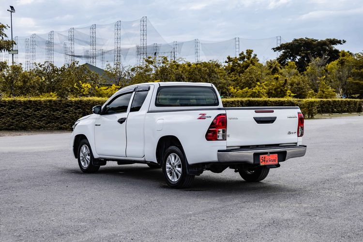 Toyota Hilux Revo 2022 Smart Cab 2.4 Entry Z Edition Pickup ดีเซล ไม่ติดแก๊ส เกียร์ธรรมดา ขาว รูปที่ 4