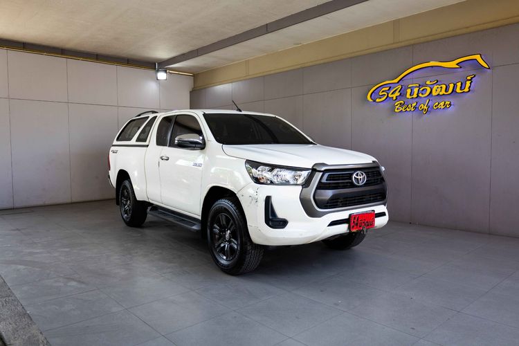 รถ Toyota Hilux Revo Smart Cab 2.4 Entry Prerunner สี ขาว