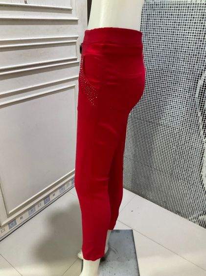 บริจาคกางเกงขายาว สีแดง ผ้ายืดได้ เอว 30 ยาว 35 นิ้ว รูปที่ 3