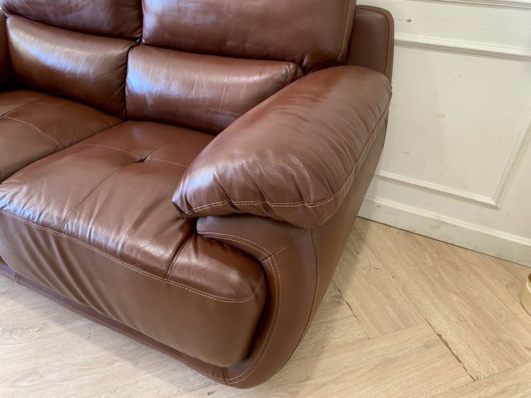 โซฟา 2 ที่นั่ง เบาะหนังเเท้ ผิวสัมผัส สีน้ำตาล ยี่ห้อ KONCEPT รูปที่ 6