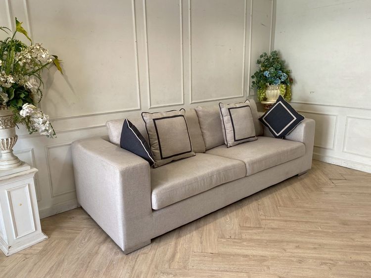 โซฟา Beatris 4 ที่นั่ง สีเทาอ่อน ยี่ห้อ S.B. Furniture รูปที่ 3