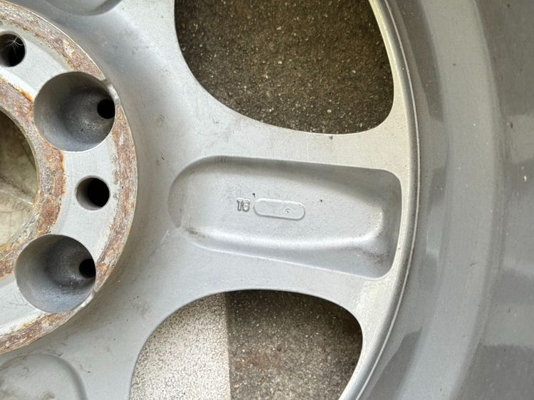 ล้อ Benz แท้ 17นิ้ว W210 E240 FACELIFT AVANTGARDE Made in Italy Part no.A2104011502 ขนาด 8J x 17H2 ET37 ล้อสภาพสวยเดิม ไม่คด ไม่ดุ้ง ไม่ร้าว รูปที่ 12