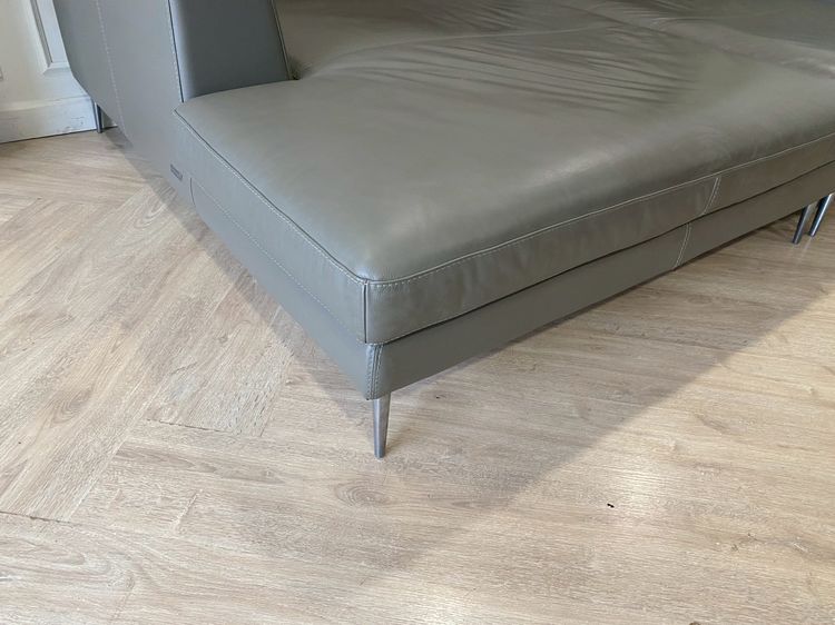 โซฟา หนังแท้ แบรนด์ AUTHENTIC รุ่น Firenze By SB Design Square รูปที่ 9