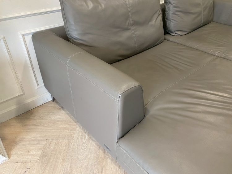 โซฟา หนังแท้ แบรนด์ AUTHENTIC รุ่น Firenze By SB Design Square รูปที่ 5