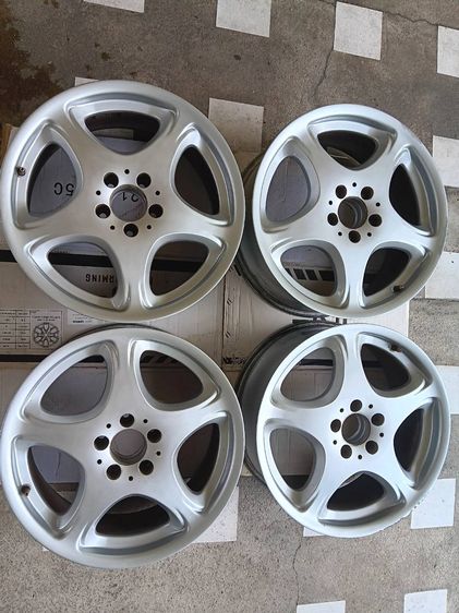 18" ล้อBenz W220 แท้ รุ่นTop 18นิ้ว Made in Germany Part no. A 220 401 03 02 ขนาด 8J x 18H2 ET44 ล้อสภาพสวยมาก ตามรูป ไม่คด ไม่ดุ้ง ไม่ร้าว ไม่เ