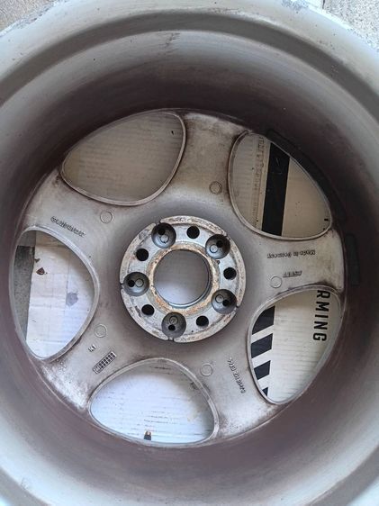 ล้อBenz W220 แท้ รุ่นTop 18นิ้ว Made in Germany Part no. A 220 401 03 02 ขนาด 8J x 18H2 ET44 ล้อสภาพสวยมาก ตามรูป ไม่คด ไม่ดุ้ง ไม่ร้าว ไม่เ รูปที่ 10