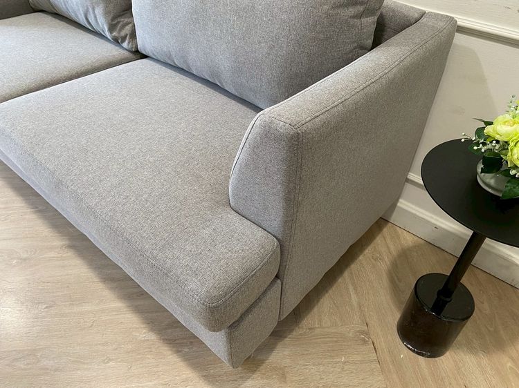 โซฟา 2 ที่นั่ง เบาะผ้า สีเทา สไตล์โมเดิร์น (สินค้าใหม่) รูปที่ 8