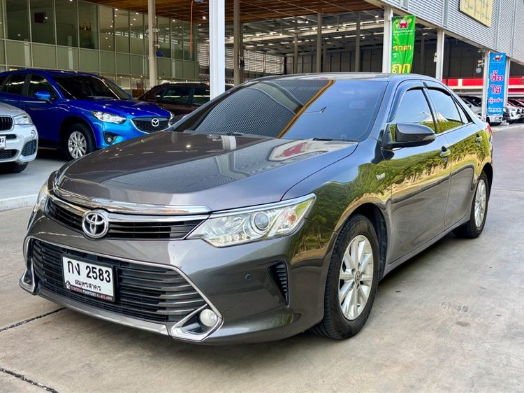รถ Toyota Camry 2.0 G สี เทา