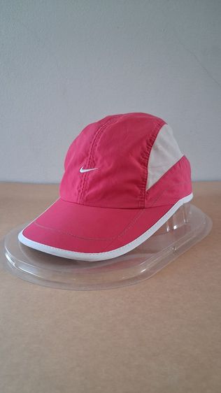 หมวก Nike golf สีชมพู