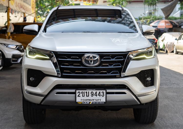 Toyota Fortuner 2022 2.4 G Utility-car ดีเซล ไม่ติดแก๊ส เกียร์อัตโนมัติ ขาว