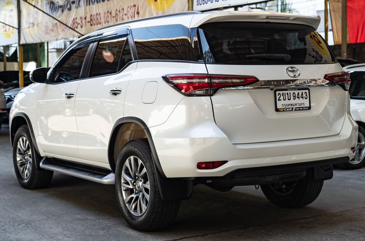 Toyota Fortuner 2022 2.4 G Utility-car ดีเซล ไม่ติดแก๊ส เกียร์อัตโนมัติ ขาว รูปที่ 3
