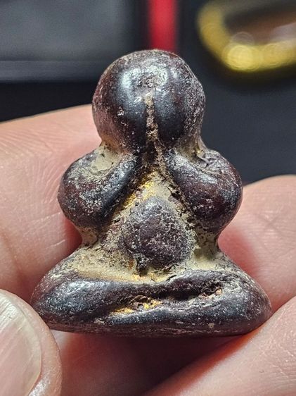 พระปิดตาหลวงปู่เอื่ยม