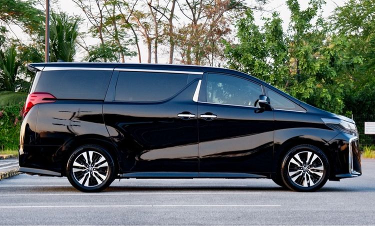 Toyota Alphard 2023 2.5 S C-Package Van เบนซิน ไม่ติดแก๊ส เกียร์อัตโนมัติ ดำ รูปที่ 4