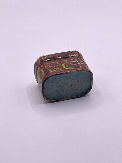 ตลับสีผึ้ง ทองเหลือง ถมปัดโบราณเก่าสะสม รูปที่ 5