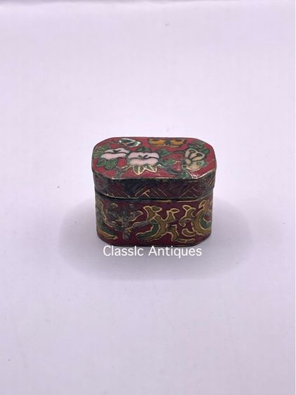 ตลับสีผึ้ง ทองเหลือง ถมปัดโบราณเก่าสะสม