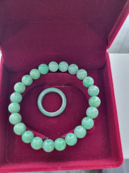 เขียว แหวนหยกแท้