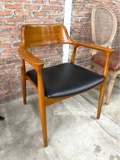 เก้าอี้ไม้ เก่าสะสม รูปที่ 2