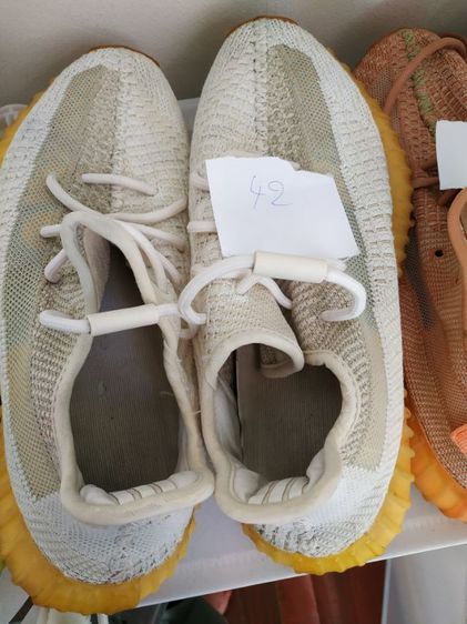 Adidas Yeezy  รูปที่ 13