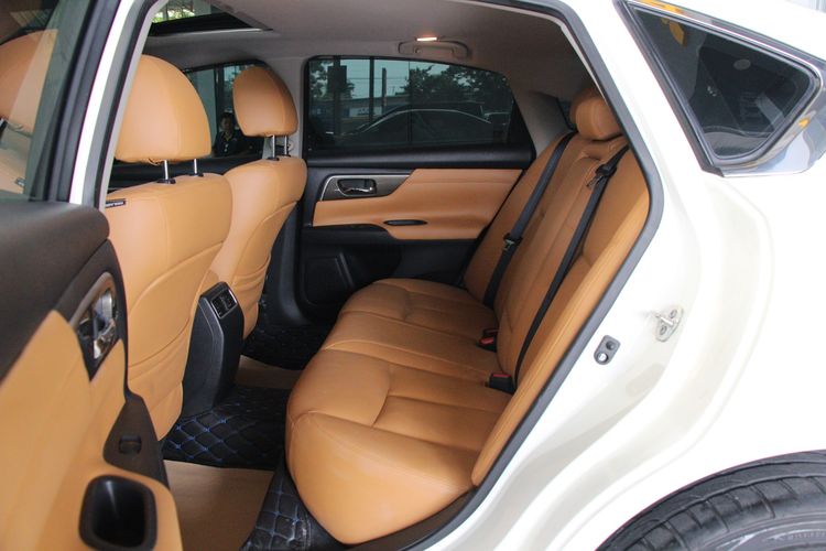 Nissan Teana 2019 2.0 XL Sedan เบนซิน ไม่ติดแก๊ส เกียร์อัตโนมัติ ขาว รูปที่ 4