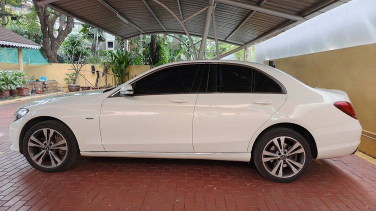 Mercedes-Benz C-Class 2017 C350 Sedan ไฮบริด เกียร์อัตโนมัติ ขาว รูปที่ 3