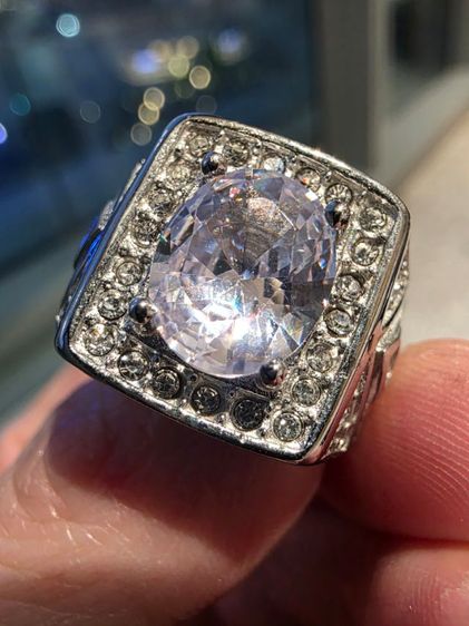 แหวนเพชร สวยเก่าเก็บ หายาก รุ่นเก่า สวยขายตามสภาพ พร้อมส่งครับ เบอร์ 9 ขนาดมาตรฐาน รูปที่ 4