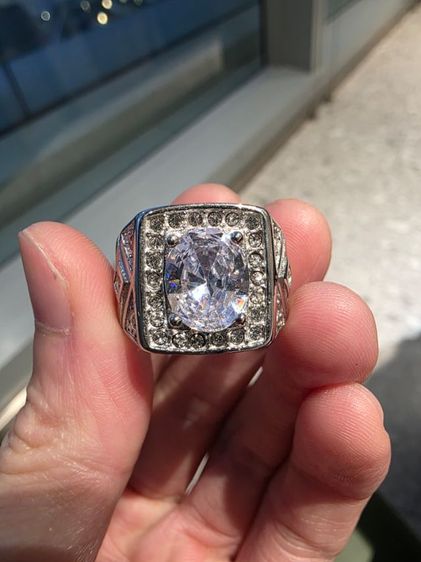 แหวนเพชร สวยเก่าเก็บ หายาก รุ่นเก่า สวยขายตามสภาพ พร้อมส่งครับ เบอร์ 9 ขนาดมาตรฐาน