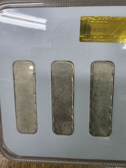 ของเก่าเก็บ ชุดสีทอง สวยหายาก หนักๆ ขายตามสภาพของที่บ้าน ยกชุด 5 ก้อนเหมาๆ พร้อมส่งครับ ของที่บ้านครับ รูปที่ 5