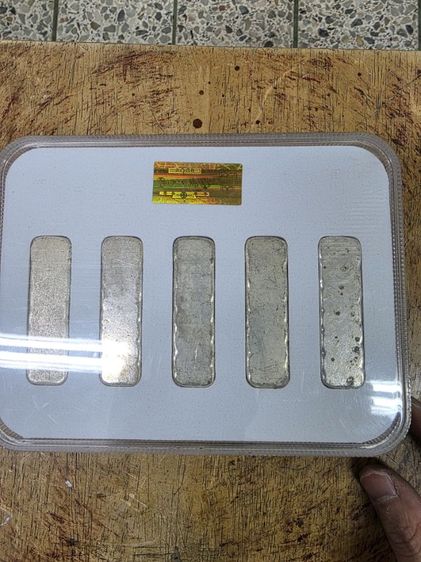 ของเก่าเก็บ ชุดสีทอง สวยหายาก หนักๆ ขายตามสภาพของที่บ้าน ยกชุด 5 ก้อนเหมาๆ พร้อมส่งครับ ของที่บ้านครับ รูปที่ 2