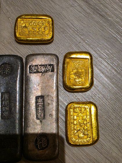  ก้อนสีเงิน ก้อนสีทอง เหมาๆ ทั้งหมด 8 ก้อน หายากเดิมๆ สวย เหมาๆ ขายตามสภาพของที่บ้าน พร้อมส่งครับพี่ๆเหมาๆครับยกกอง รูปที่ 7