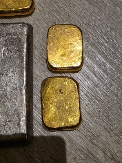  ก้อนสีเงิน ก้อนสีทอง เหมาๆ ทั้งหมด 8 ก้อน หายากเดิมๆ สวย เหมาๆ ขายตามสภาพของที่บ้าน พร้อมส่งครับพี่ๆเหมาๆครับยกกอง รูปที่ 8