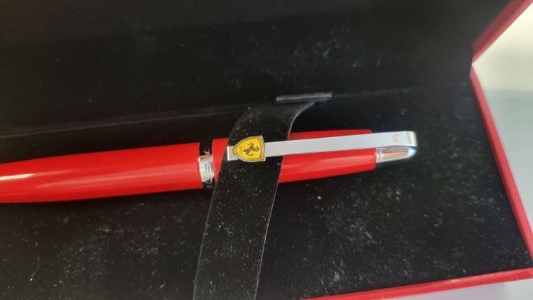 ปากกา Ferrari by sheaffer แท้ มือสอง รูปที่ 3