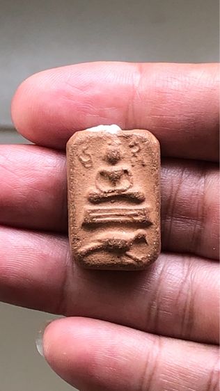 พระหลวงพ่อปาน พิมพ์ขี่นกฐาน 3 ชั้น