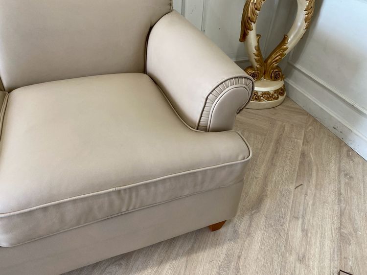 โซฟา 3 ที่นั่ง เบาะหนัง สีครีม รูปที่ 9