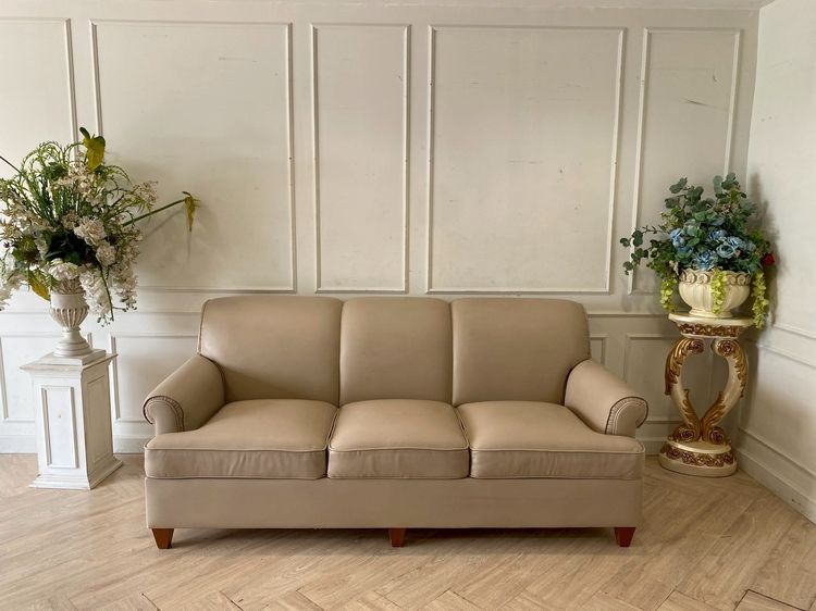 อื่นๆ โซฟา 3 ที่นั่ง เบาะหนัง สีครีม