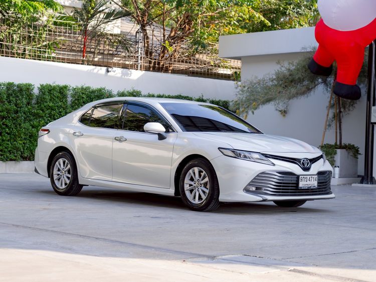 Toyota Camry 2019 2.0 G Sedan เบนซิน ไม่ติดแก๊ส เกียร์อัตโนมัติ ขาว