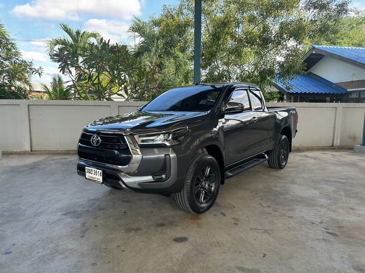 รถ Toyota Hilux Revo Smart Cab 2.4 Entry Prerunner สี เทา