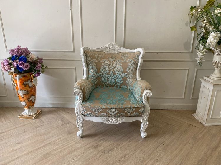 เก้าอี้นวม/เก้าอี้มีที่เท้าแขน ผ้าหุ้มเบาะ เก้าอี้ไม้หลุยส์ 1 ที่นั่ง เบาะผ้า ลายสีฟ้า