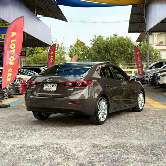 Mazda Mazda3 2015 2.0 S Sedan เบนซิน ไม่ติดแก๊ส เกียร์อัตโนมัติ น้ำตาล รูปที่ 3