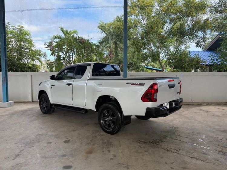 Toyota Hilux Revo 2022 Smart Cab 2.4 Mid Prerunner Pickup ดีเซล ไม่ติดแก๊ส เกียร์ธรรมดา ขาว รูปที่ 4