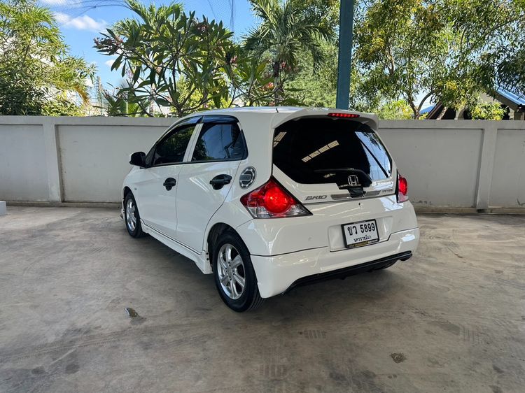 Honda Brio 2018 1.2 V Sedan เบนซิน ไม่ติดแก๊ส เกียร์อัตโนมัติ ขาว รูปที่ 4