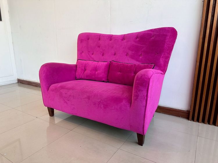 โซฟาเจ้าหญิง 2 ที่นั่ง เบาะผ้าสีชมพูบานเย็น พนักพิงดึงดุม โครงขาไม้ รูปที่ 4