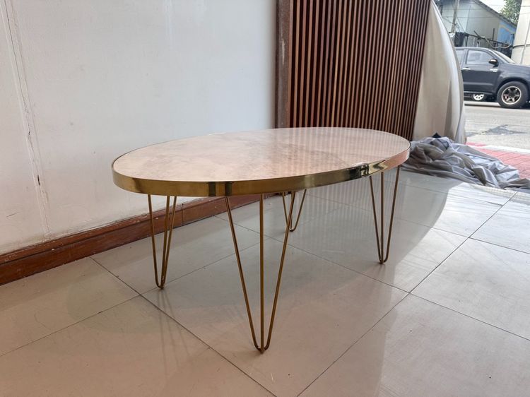 โต๊ะกลาง ท็อปหินอ่อน ขาสแตนเลสสีทอง รูปที่ 3